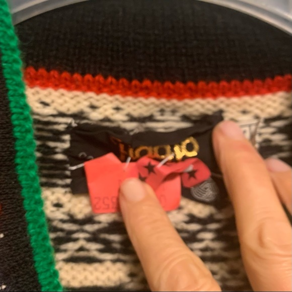 Vintage Figgjo Norwegian Fair Isle Wool Sweater, Rosebud Trim - Picture 2 of 11